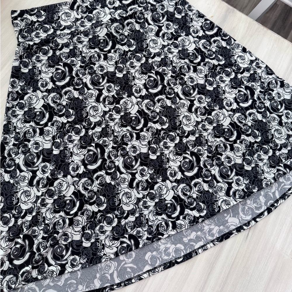 LuLaRoe Azure - Black & White Floral A-Line Women's Skirt